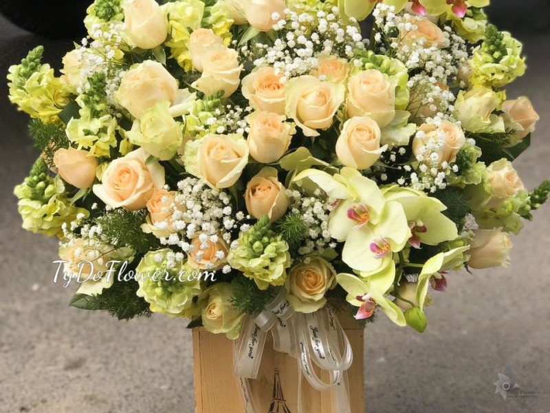 BÌNH HOA CHÚC MỪNG BI200