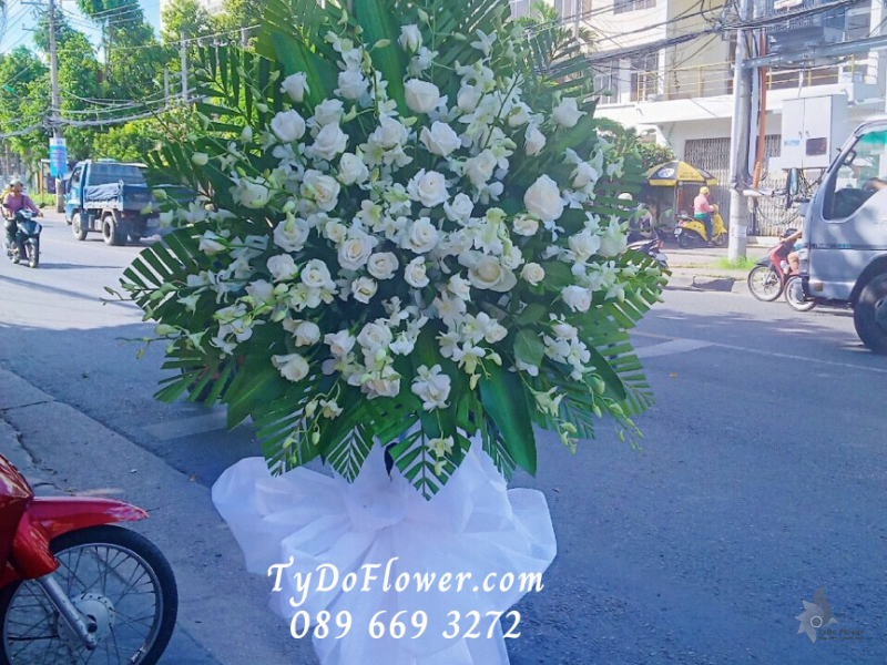 KỆ HOA CHIA BUỒN KCB1000