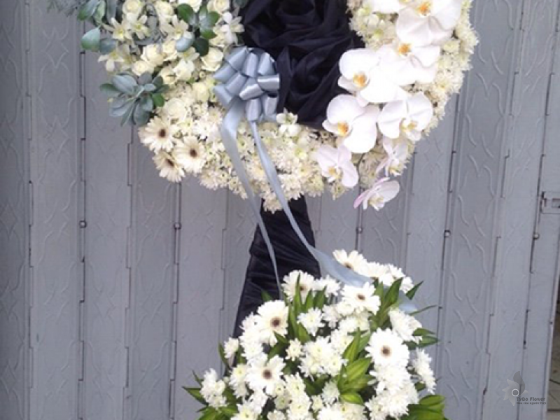 KỆ HOA CHIA BUỒN KCB1005