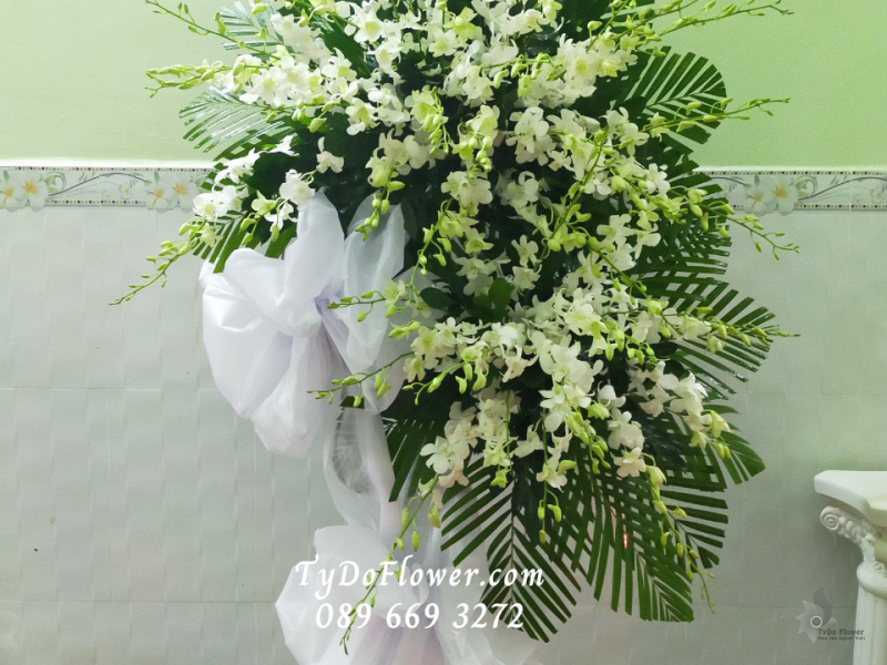 KỆ HOA CHIA BUỒN KCB1018