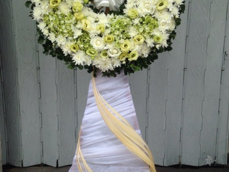 KỆ HOA CHIA BUỒN KCB1028