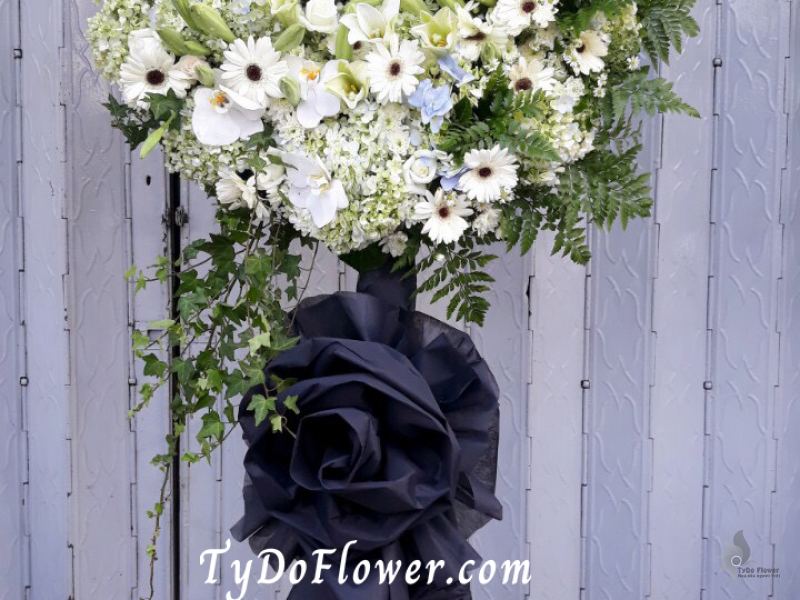 KỆ HOA CHIA BUỒN KCB1029