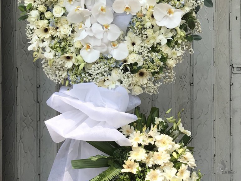 KỆ HOA CHIA BUỒN KCB1038