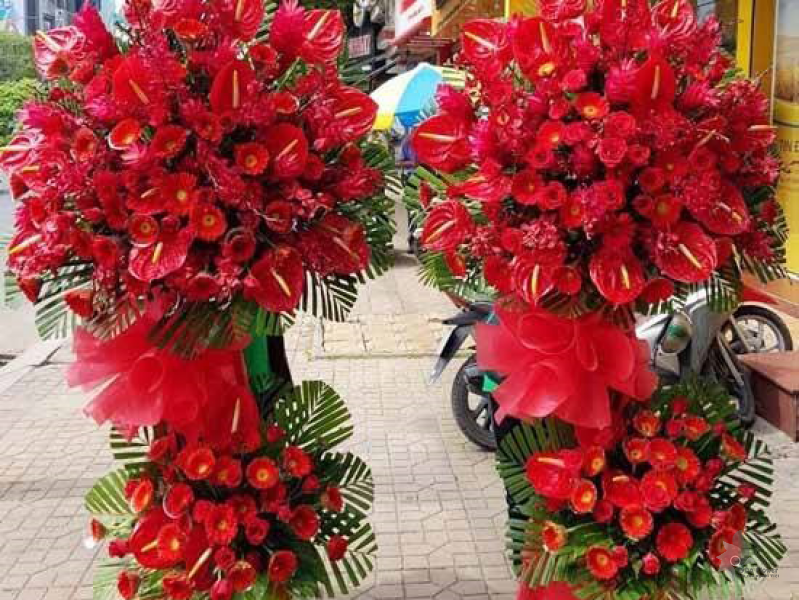 KỆ HOA CHÚC MỪNG KCM1025