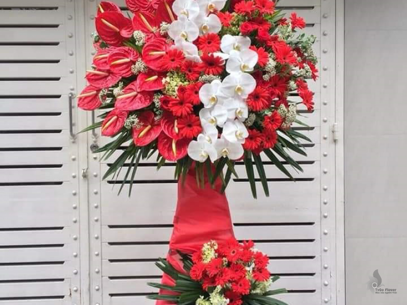 KỆ HOA CHÚC MỪNG KCM1032