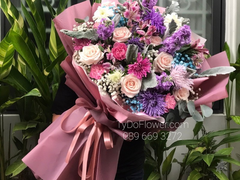 BÓ HOA CHÚC MỪNG BO7228