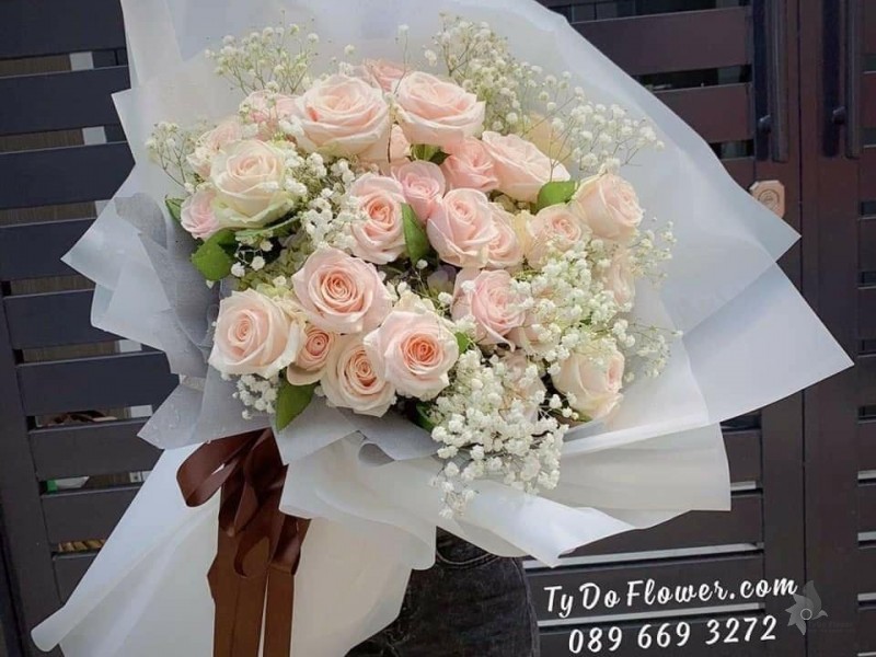 BÓ HOA CHÚC MỪNG BO72217 Bó Hoa Hồng Kem