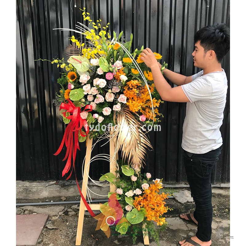 KỆ HOA CHÚC MỪNG KCM48