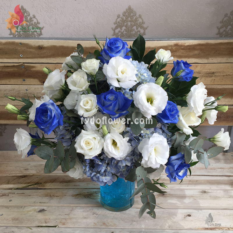 BÌNH HOA TƯƠI BI137