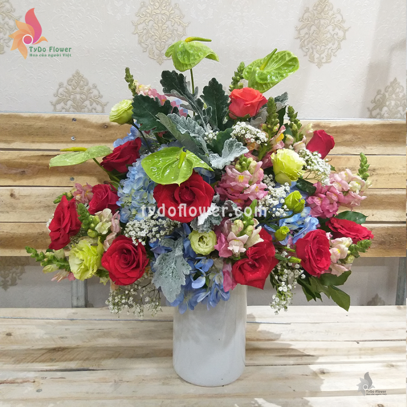 BÌNH HOA TƯƠI BI138