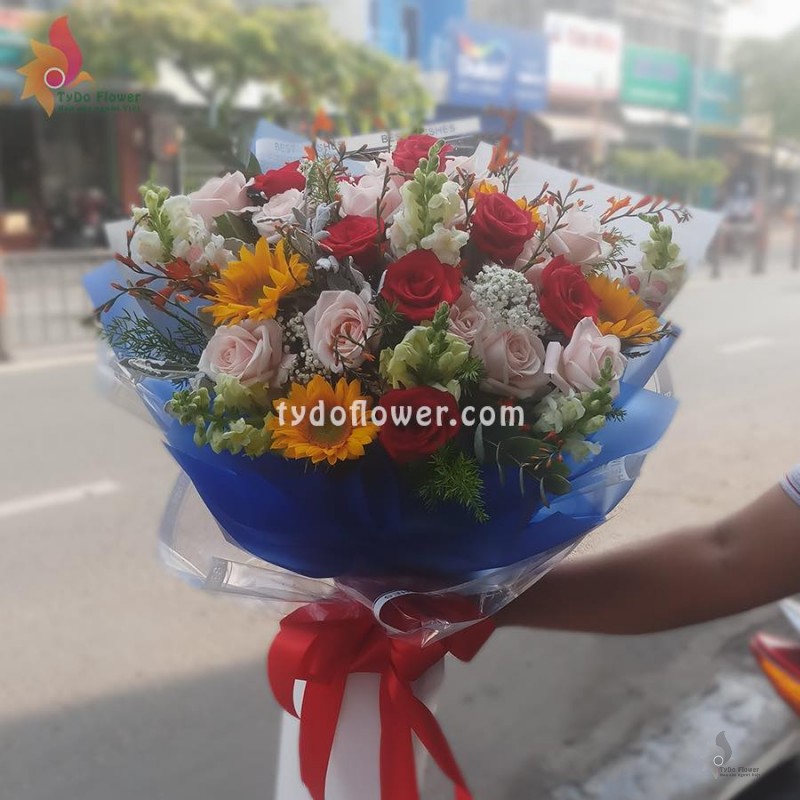 BÓ HOA CHÚC MỪNG B0156