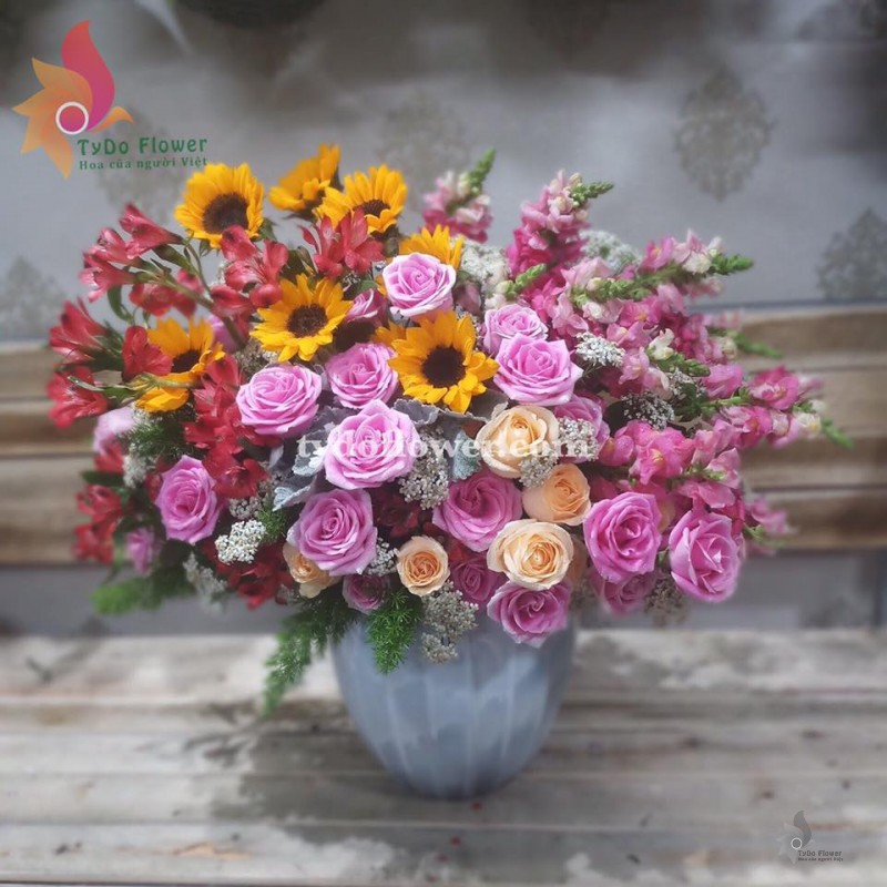 BÌNH HOA CHÚC MỪNG BI185