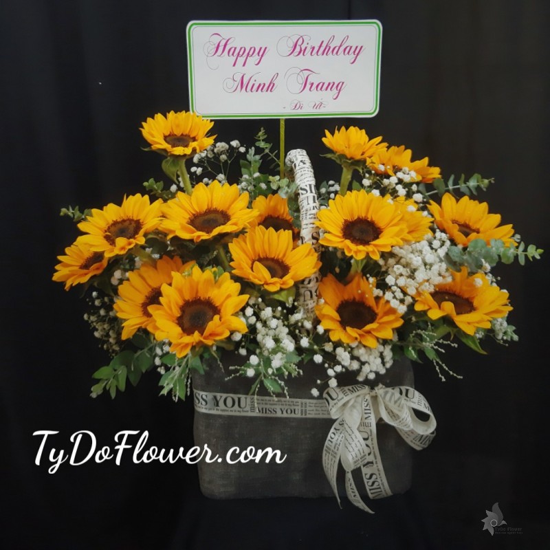 GIỎ HOA CHÚC MỪNG G616