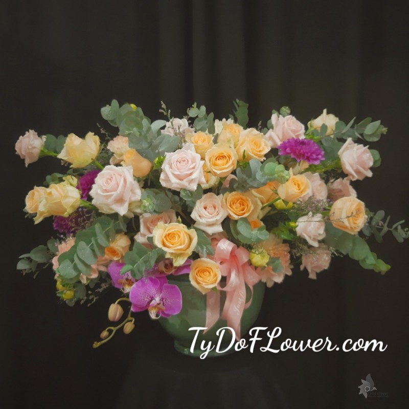 BÌNH HOA CHÚC MỪNG B624