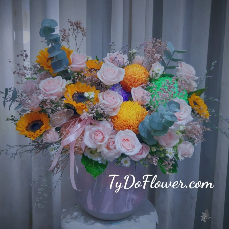 BÌNH HOA CHÚC MỪNG B647