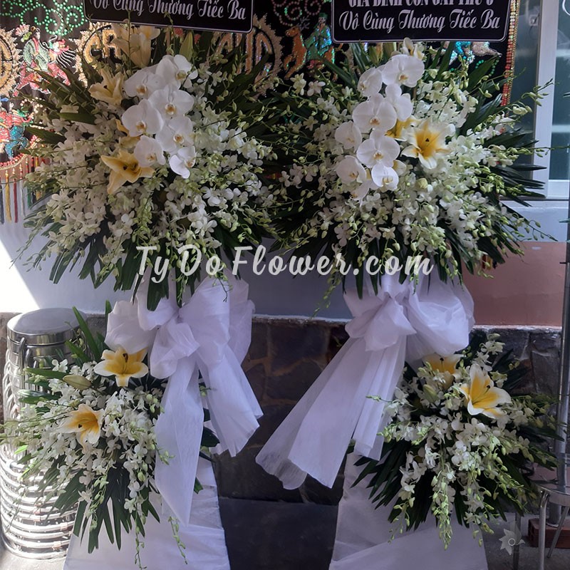 KỆ HOA CHIA BUỒN KCB200