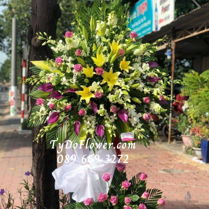 KỆ HOA CHIA BUỒN KCB1022