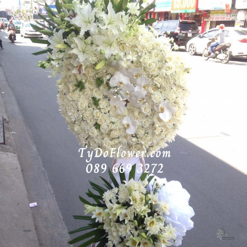 KỆ HOA CHIA BUỒN KCB1043