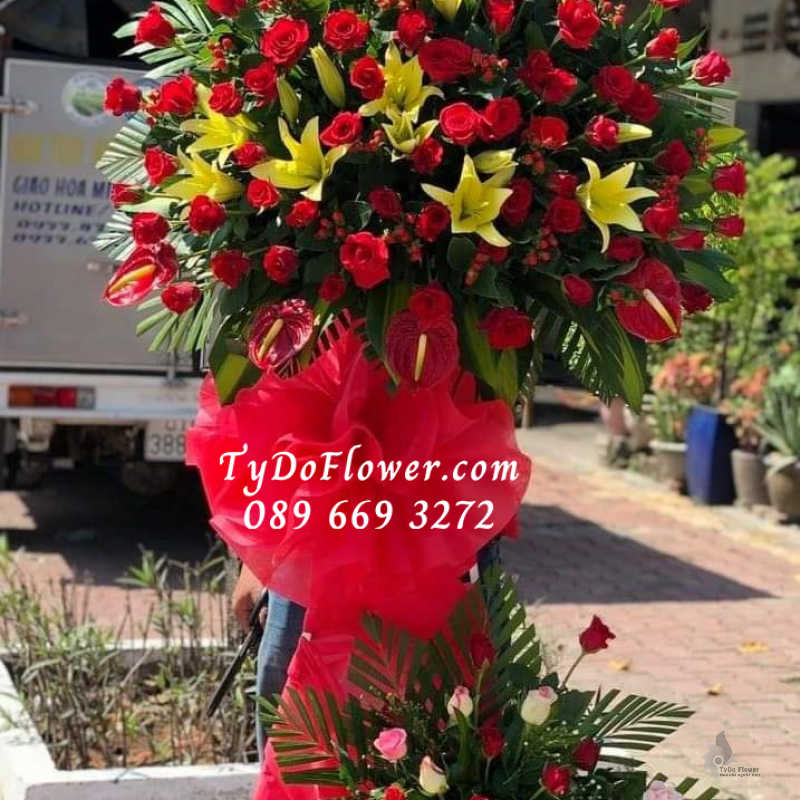 KỆ HOA CHÚC MỪNG KCM1011