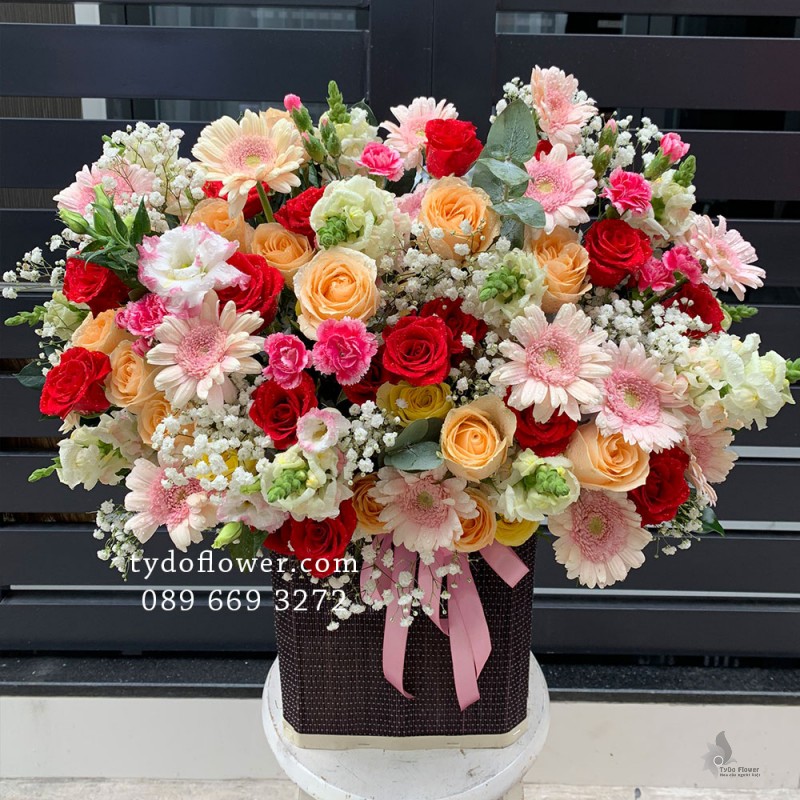 GIỎ HOA CHÚC MỪNG G2000