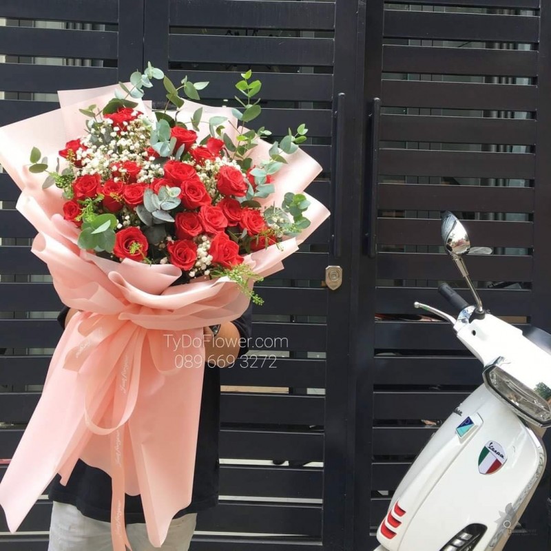 BÓ HOA CHÚC MỪNG BO7222 - Bó Hoa Hồng Đỏ
